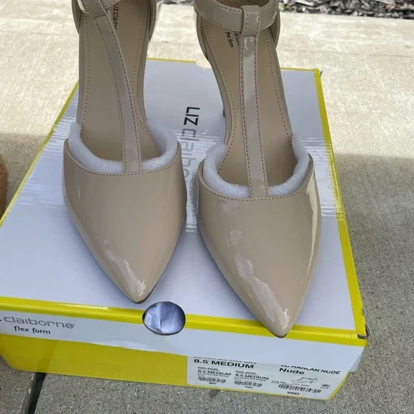 Worthington nude dress heels. 8.5M - Picture 4 of 6
